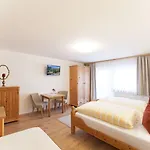 Vierthaler 3*