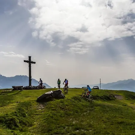 Vierthaler 3* פילצמוס