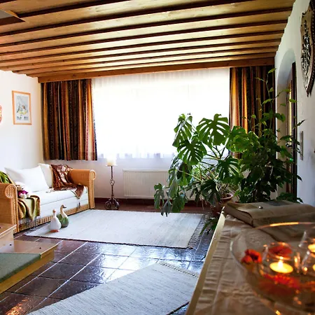 לינה וארוחת בוקר Vierthaler פילצמוס