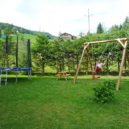 לינה וארוחת בוקר Vierthaler