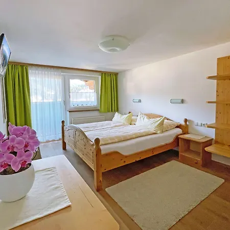 Vierthaler לינה וארוחת בוקר