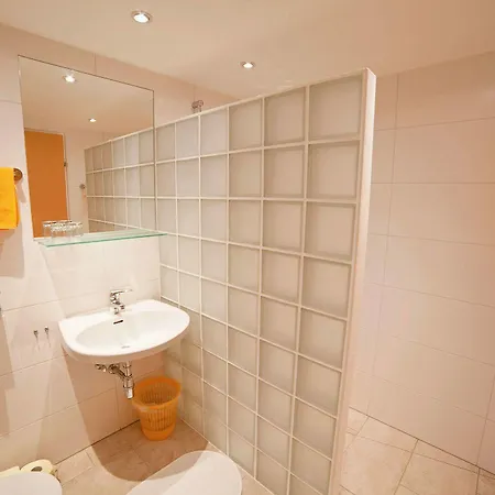Vierthaler Bed & Breakfast 3*