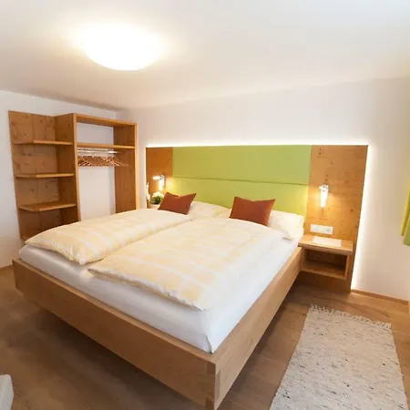 Bed & Breakfast Vierthaler 3*
